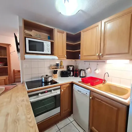 Appartement Balcons Des Pistes C By Interhome Les Deux Alpes
